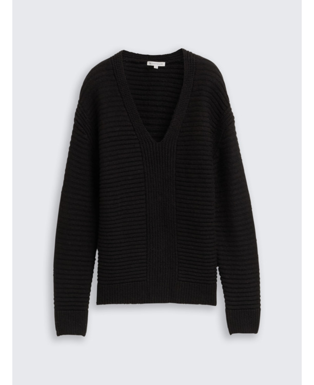 Gebereide trui met V-hals