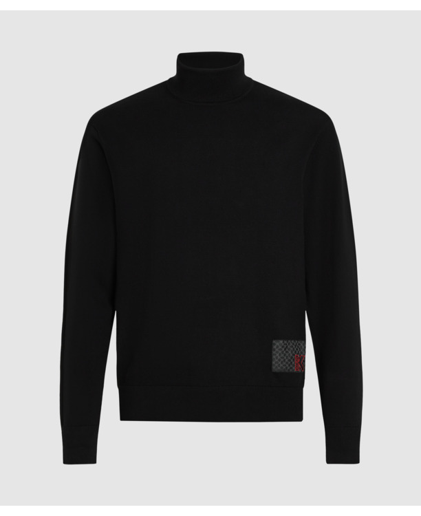 MOCK NECK W/WOVEN LABEL