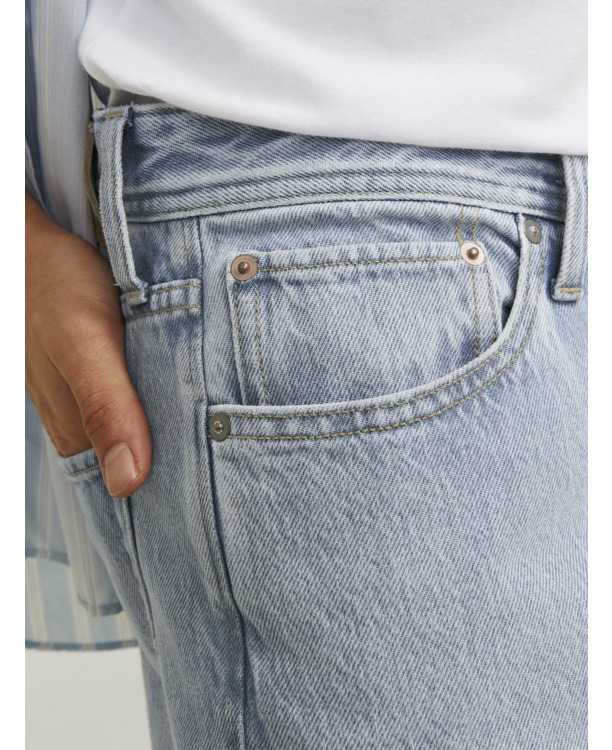 Relaxed fit jeans
