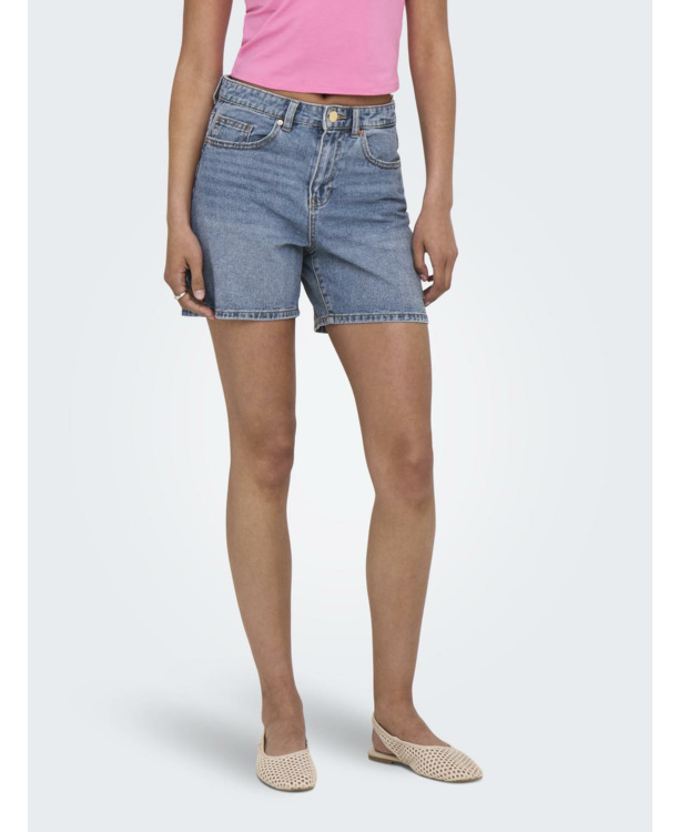 Regular Fit Regular fit denim short met knoopsluiting en zakken aan de voorkant