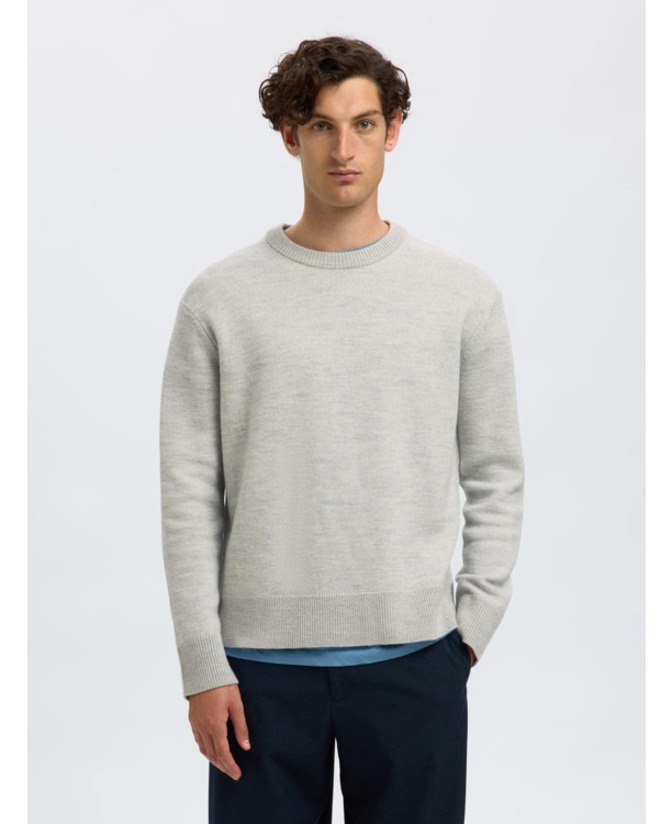Relaxed Fit Crew Neck Long Sleeves (L/S)