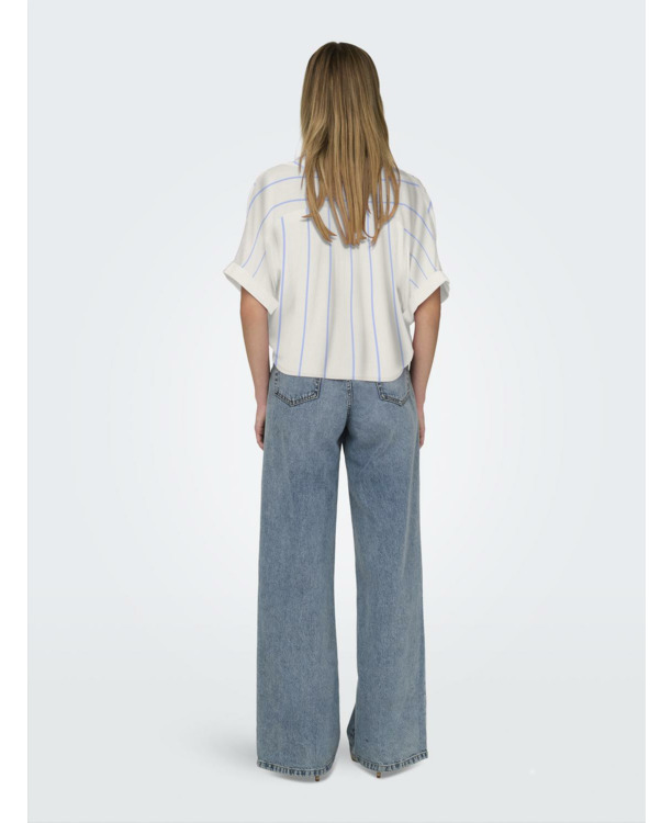 Regular Fit Shirt Collar Short Sleeves (S/S) Cropped vrouwelijk overhemd met knoopdetail
