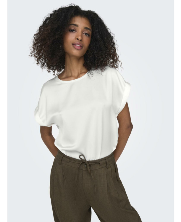 Regular Fit O-Neck Short Sleeves (S/S) O-hals top met korte mouwen voor de vrouwelijke stijl