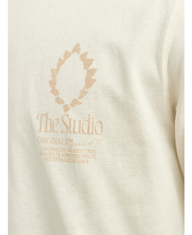 JORNOTO GRAPHIC CHEST TEE SS C.N LN