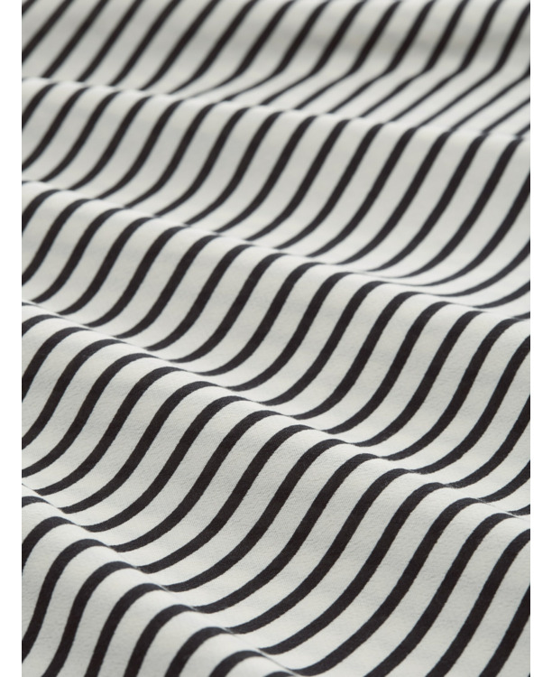 Losvalnde blouse met uitsnijding aan de Achterkant
