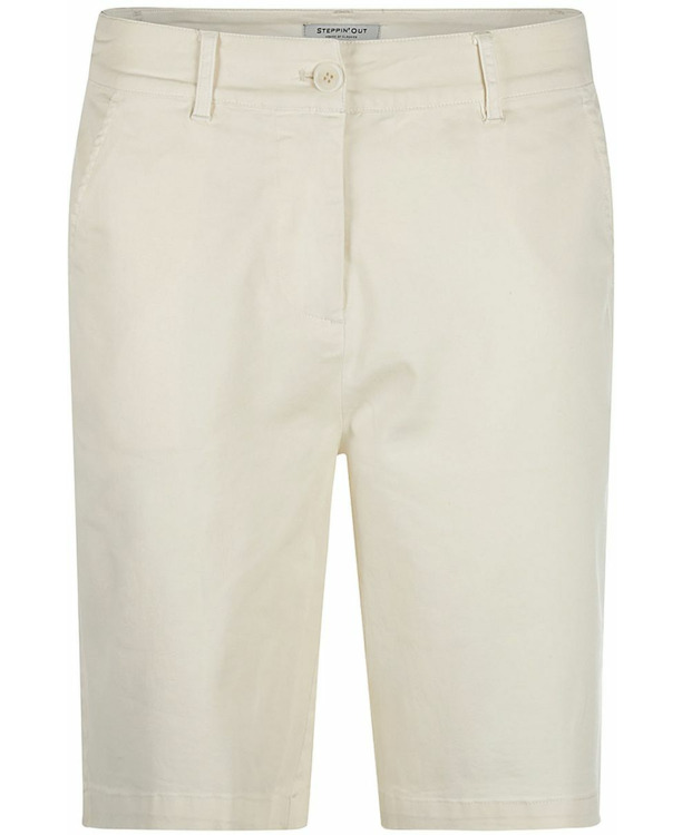 Steppin' Out Short classic Sand