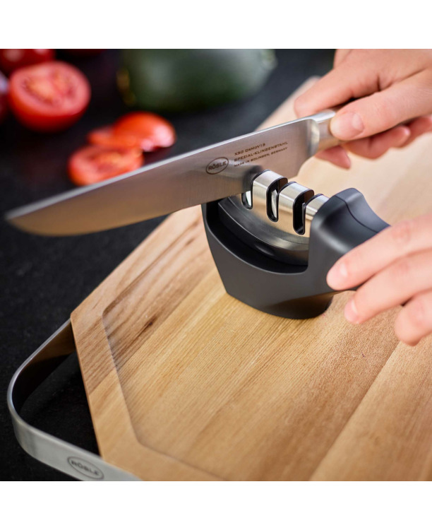 Knife sharpener