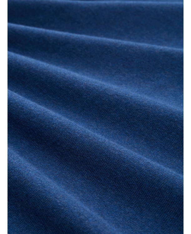 Gebereide trui met V-hals