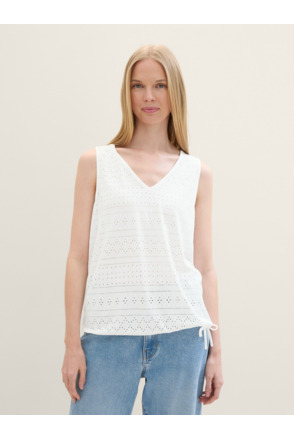 Top met geperforeerd patroon