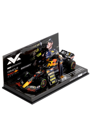 1:43 RB18 World Champion 2022 - Red Bull Racing