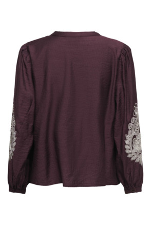 Regular Fit O-Neck 7/8 Sleeves (7/8) Regular fit top met knoopdetail voor dagelijks gebruik