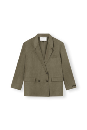 statement shoulder blazer