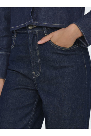 Wide Leg Fit