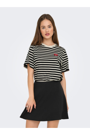 ONLLIVINA S/S O-NECK STRIPE TOP BOX