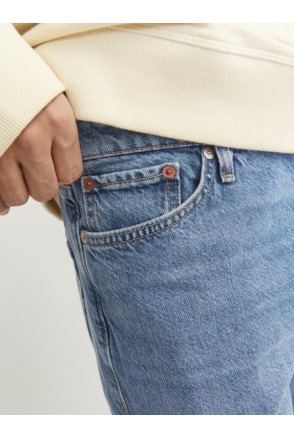 Relaxed Fit