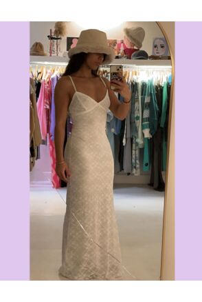 Spaghetti strap long lace dress