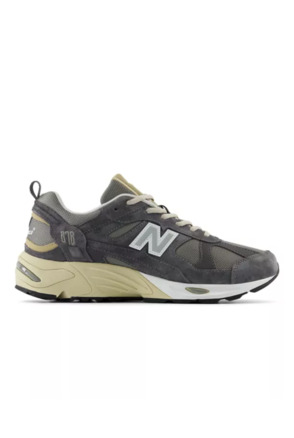878 unisex Sneakers