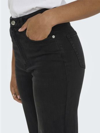 Wide Leg Fit