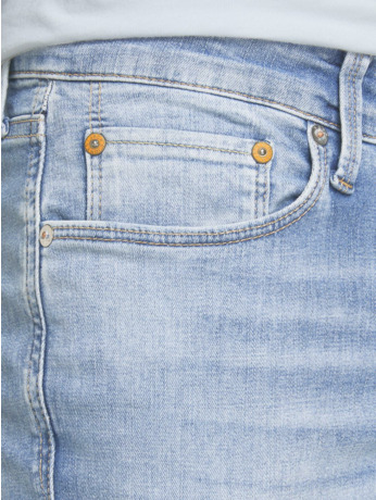 Slim Fit