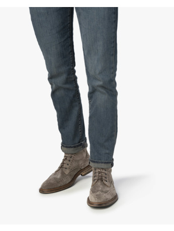 De Moker 04.02