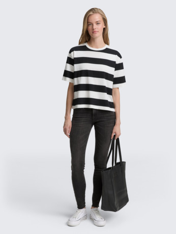 TTNELA Self Fit Jeans
