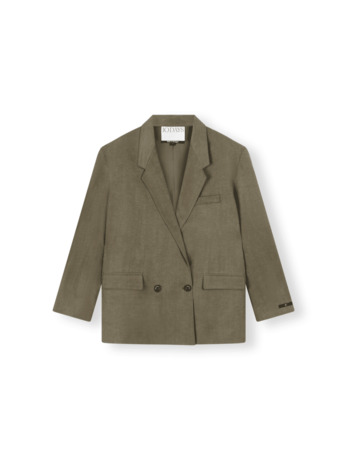 statement shoulder blazer