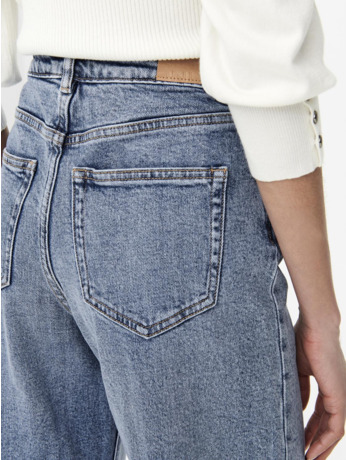 Wide Leg Fit Jeans met wijde pijpen en hoge taille en zakken aan de voorkant
