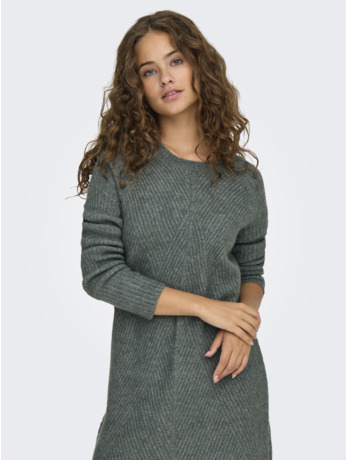 Regular Fit V-Neck Long Sleeves (L/S)