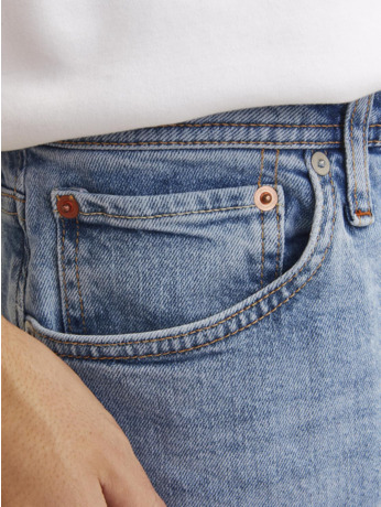 Comfort fit jeans
