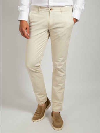 Suitable Chino Plato Kit