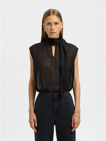 Regular Fit High Neck Sleeveless (S/L)