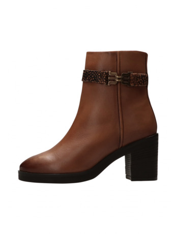 Vivien Enkellaarsjes op hak Cognac